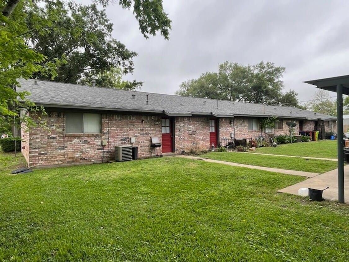 Building Photo - 1216 4th St