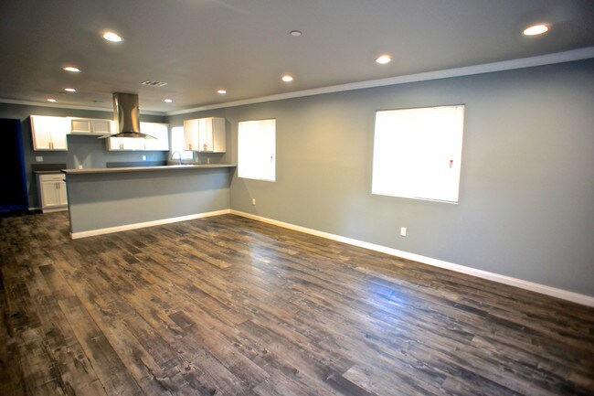 Building Photo - 2836 Chesapeake Ave