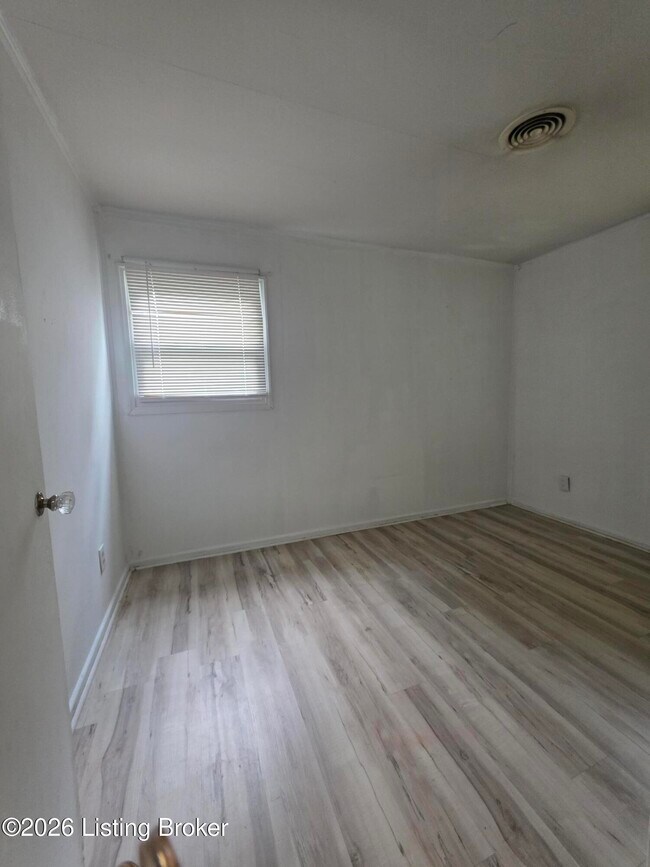 Building Photo - 226 Granvil Dr