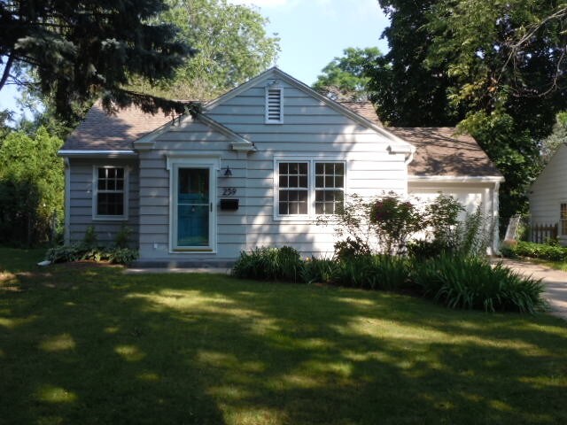 Primary Photo - 239 Standish Ct