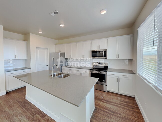 Foto del edificio - 3414 S Fields Avenue