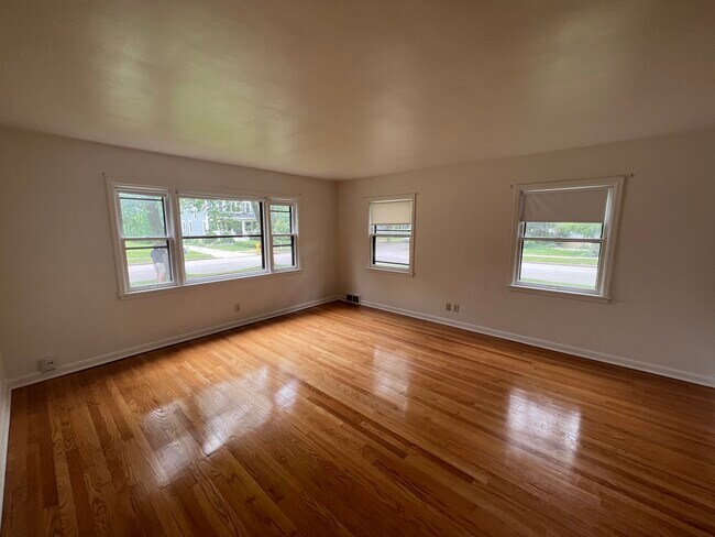 Foto del edificio - 208 N Locust St