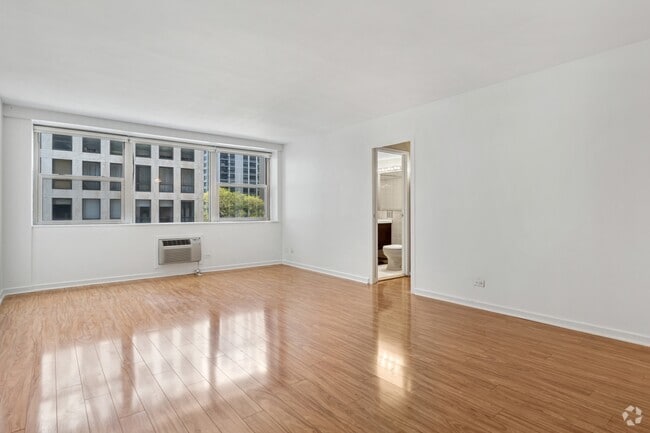 Building Photo - 253 E Delaware Pl