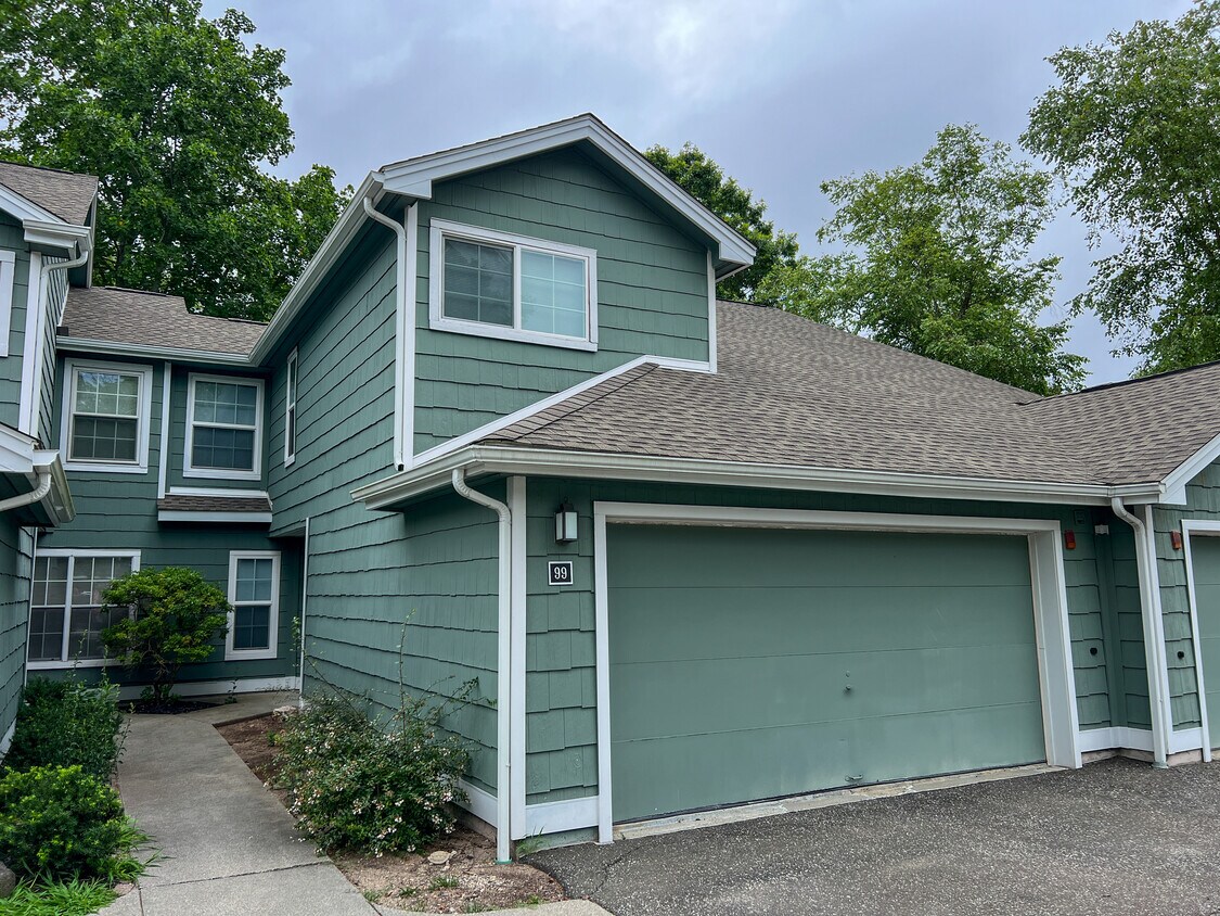Primary Photo - 99 Spyglass Cir
