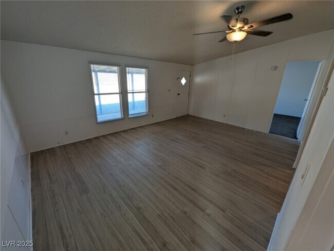 Foto del edificio - 2571 Silver Sage Dr