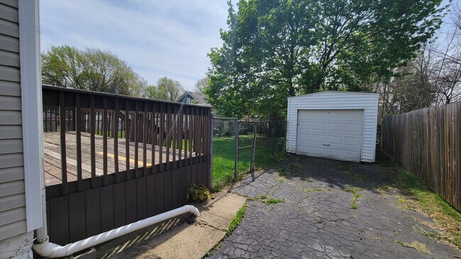 Building Photo - 964 McKinley Ave