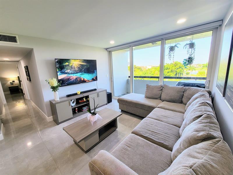 Foto principal - 802 NW 87th Ave