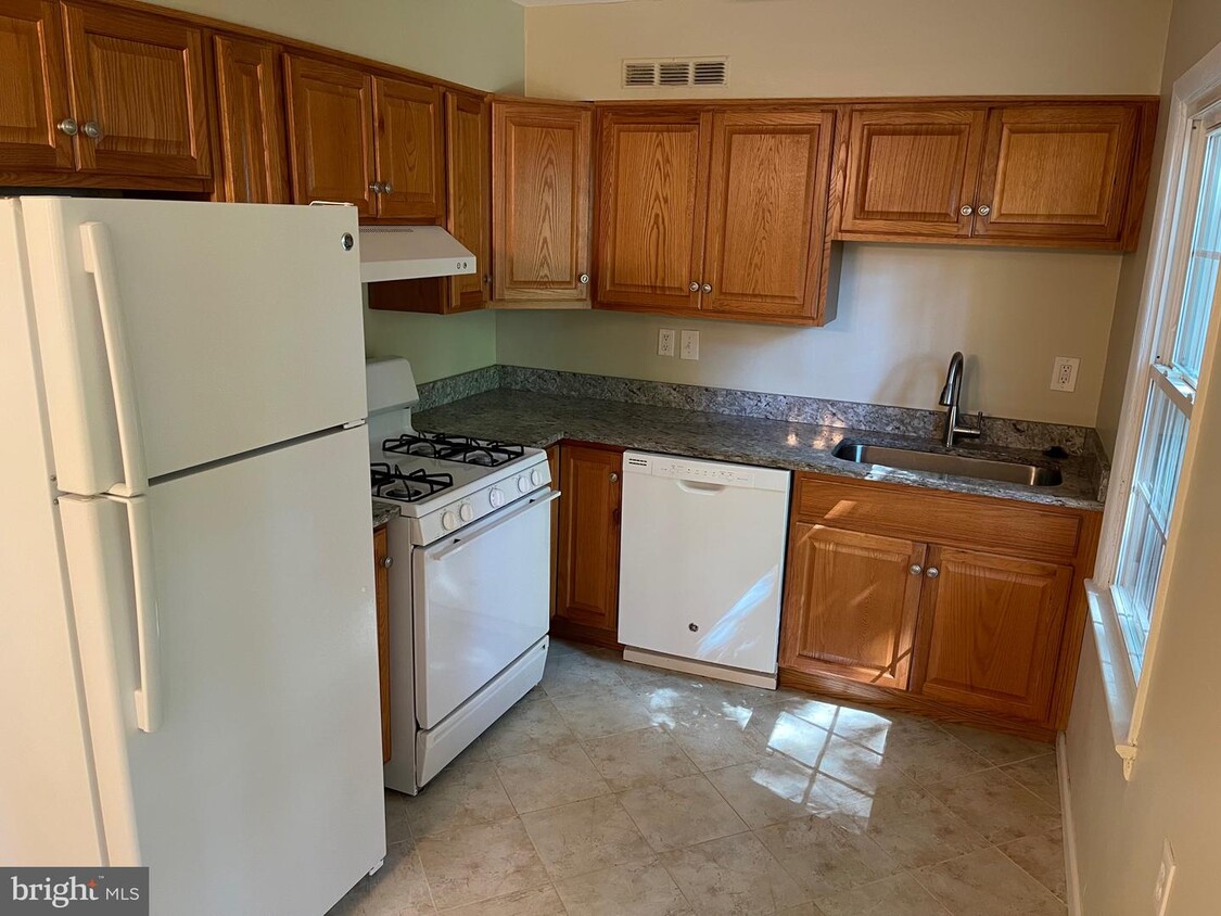 10402 Drumm Ave, Kensington, MD 20895 House for Rent in Kensington