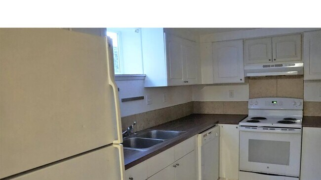 Foto del edificio - 8456 SE Stark St