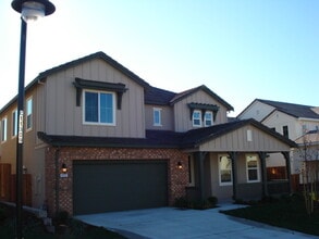Building Photo - 952 Browning Ln