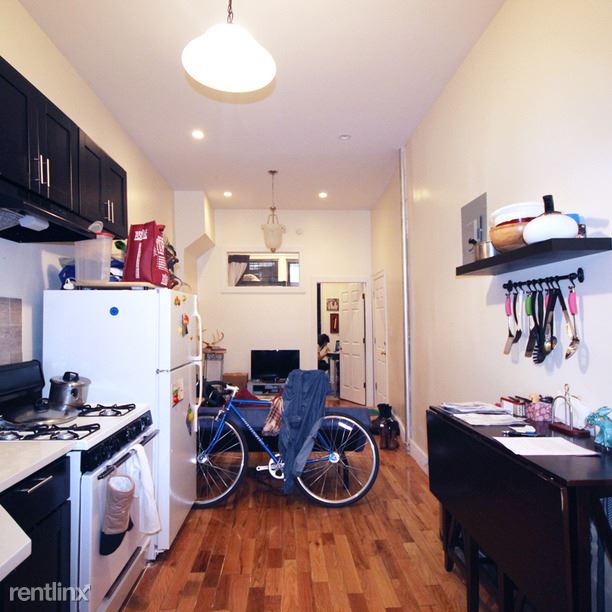 Building Photo - 197 Irving Ave