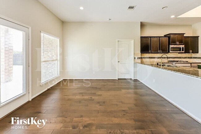 Building Photo - 3711 Daintree Park Dr