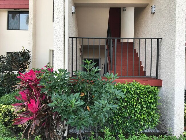 Building Photo - 4381  Trevi Court 101 Lake Worth Fl 33467