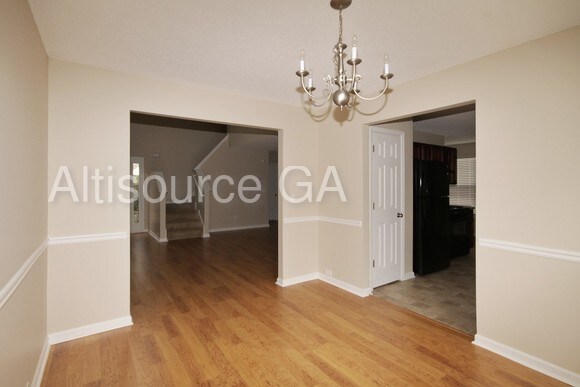 Building Photo - 5577 Waverly Park