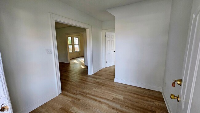 Foto del edificio - 1113-1115-1115 Oakwood Ave