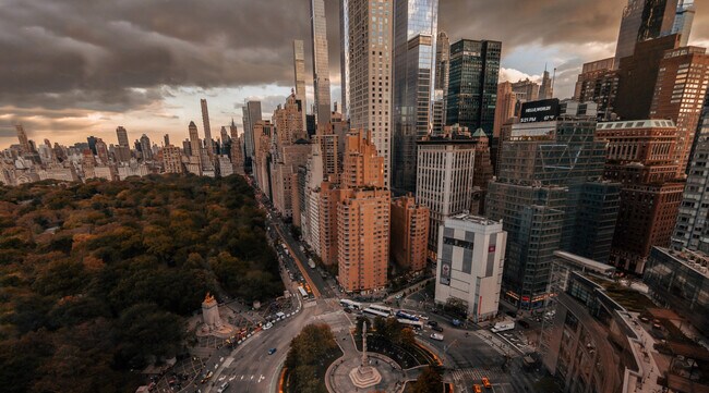 Building Photo - 308 W 48th St