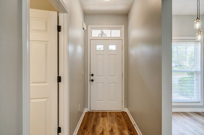 Foto del edificio - 211 Pearl Chambers Dr