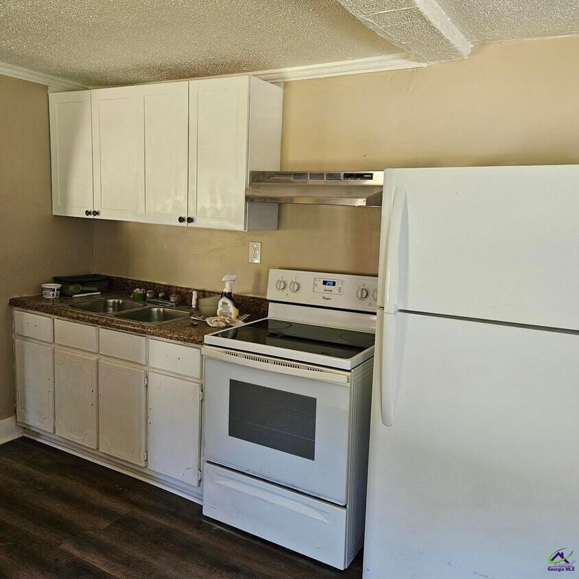 Foto principal - 7034 Moseley Rd