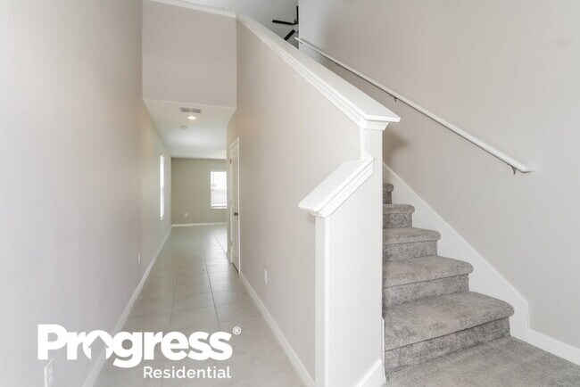 Building Photo - 7785 Silver Berry Ct