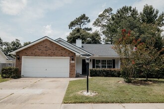 Building Photo - 1052 Cobblestone Blvd