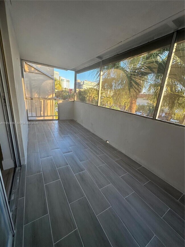 Building Photo - 9175 SW 77th Ave