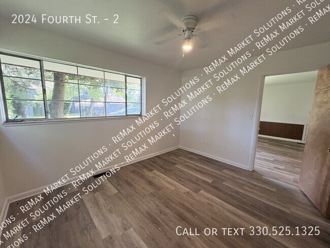 Foto del edificio - 2024 Fourth St.-2