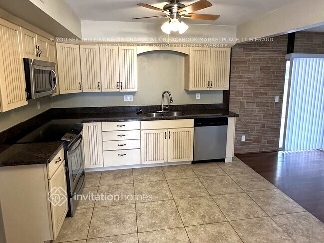 Foto del edificio - 2301 W Waltann Ln