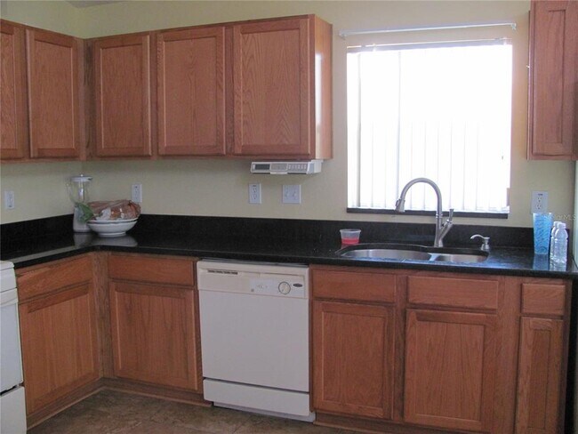 Foto del edificio - 956 Chanler Dr