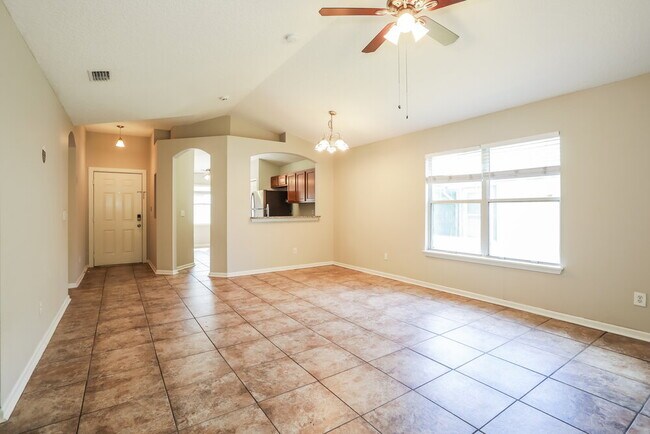 Foto del edificio - 5549 Oak Crossing Dr