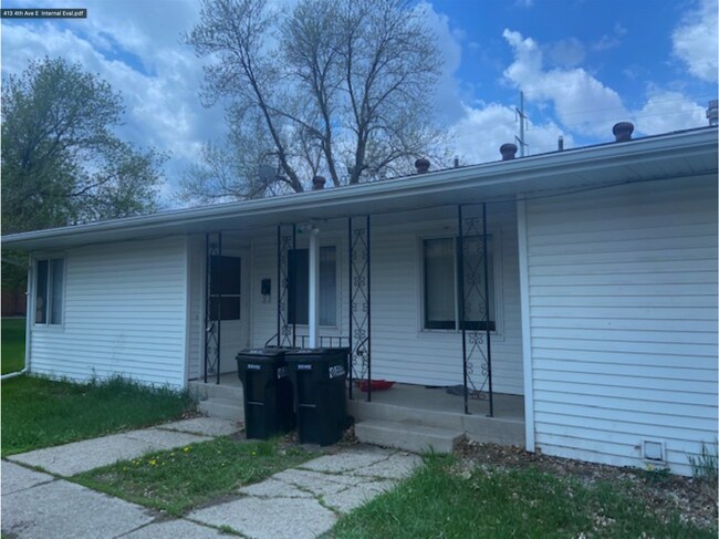 Building Photo - 413 4th Ave E