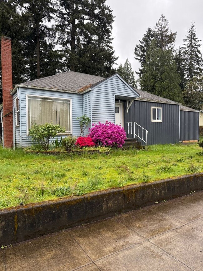 FABULOUS FOSTER - FABULOUS FOSTER House
