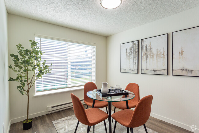 1BR, 1BA - 693 SF - Pointe East