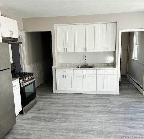 Foto del edificio - 465 Burritt St
