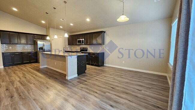 Building Photo - Spacious Home in Meridian!