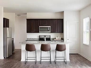 Foto del edificio - 166 Verona Dr NW