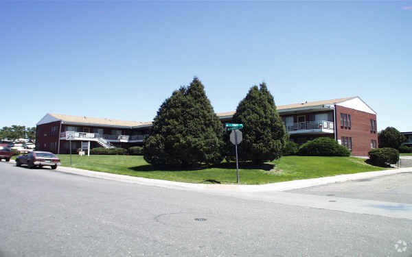 Building Photo - The Abbey Apartments