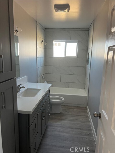 Foto del edificio - 24268 Atwood Ave