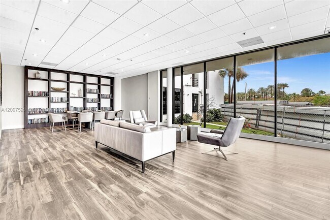 Foto del edificio - 20515 E Country Club Dr