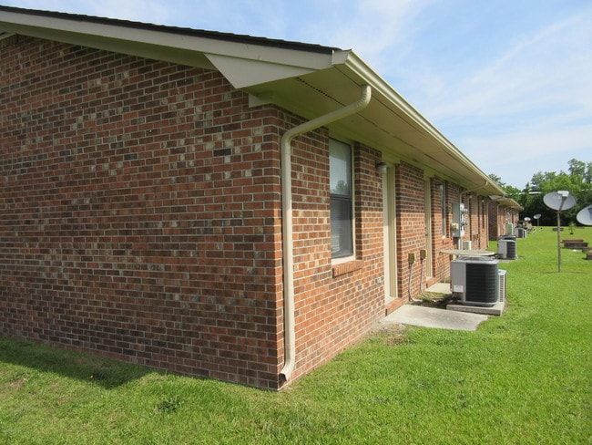 Building Photo - 1140 Kellum Loop Rd