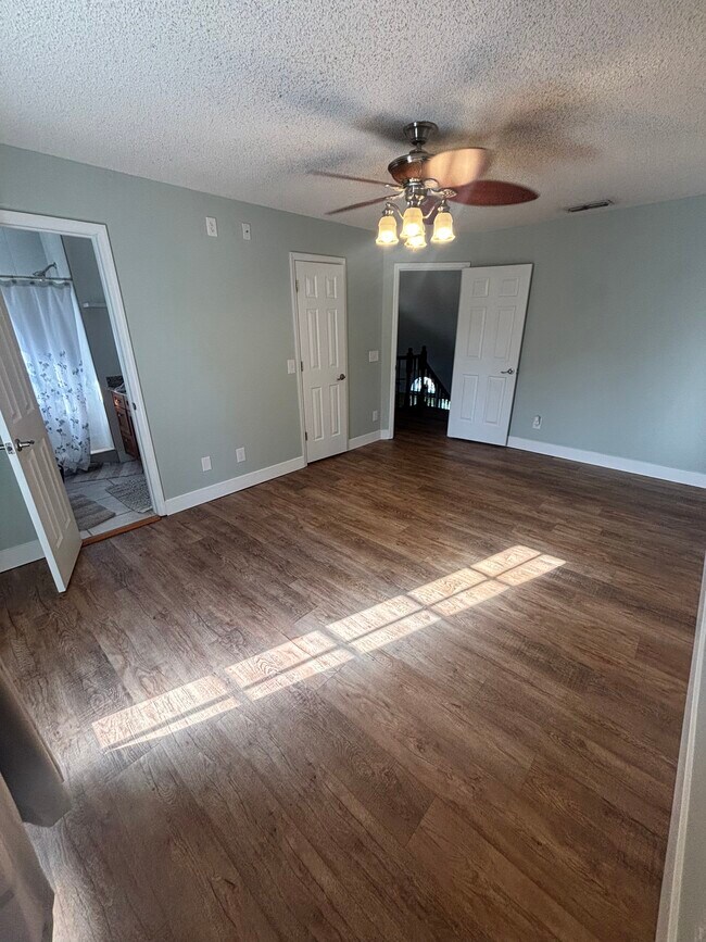 Master Bedroom with bathroom - 1093 Kelly Creek Cir