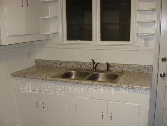 Foto del edificio - 1411 E 31st St