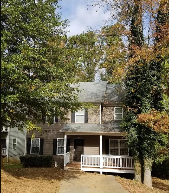 Foto del edificio - 5 Bed 3 bath in Atlanta!