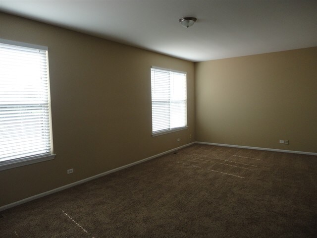 Building Photo - 313 S Shagbark Court
