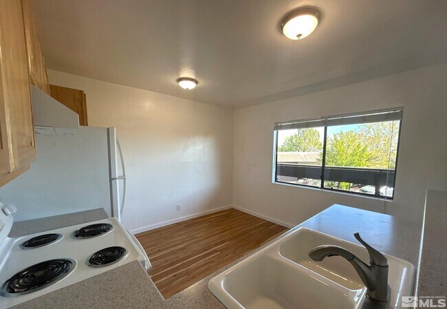 Foto del edificio - 3167 Cashill Blvd