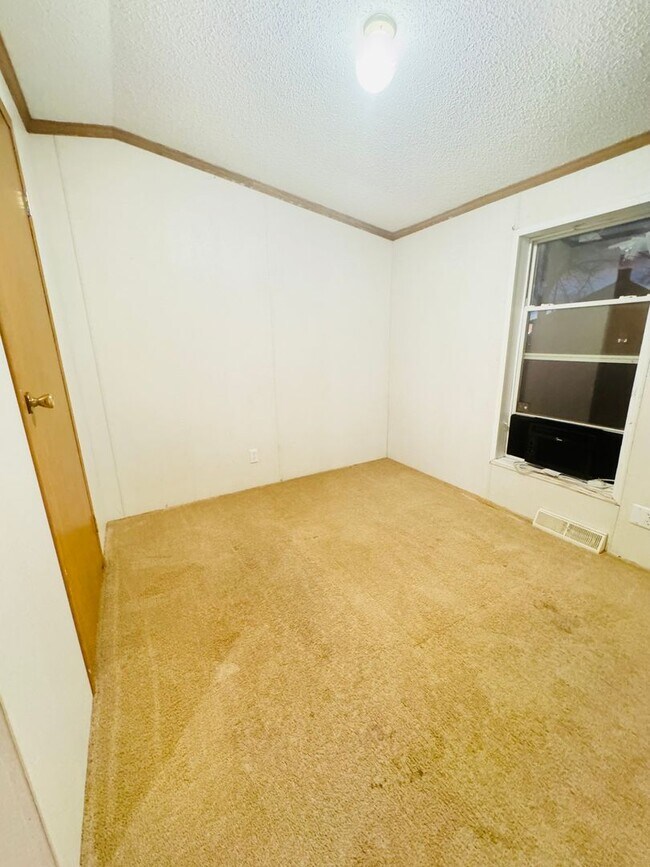 Foto del edificio - 24 Alma Ave