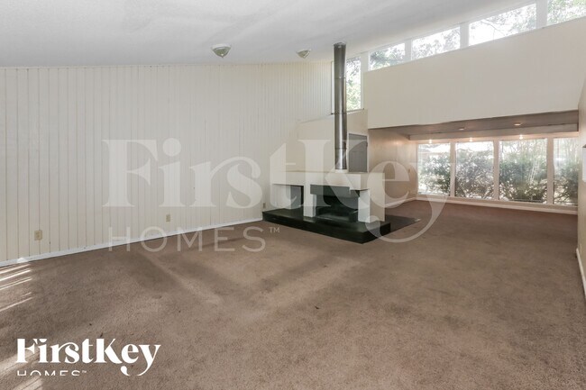 Foto del edificio - 5233 Edenshire Ave