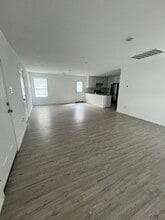 Building Photo - 2822 Millikan Dr