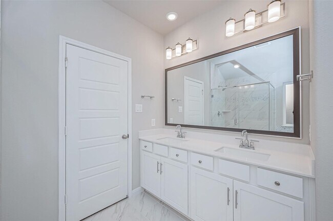 Foto del edificio - 1864 Canyon Live Oak St