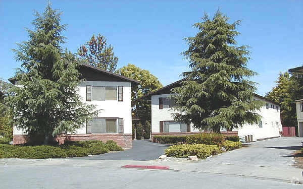 Building Photo - 4318 Collins Ct