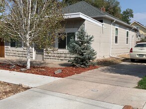 Building Photo - 1400 7th Ave